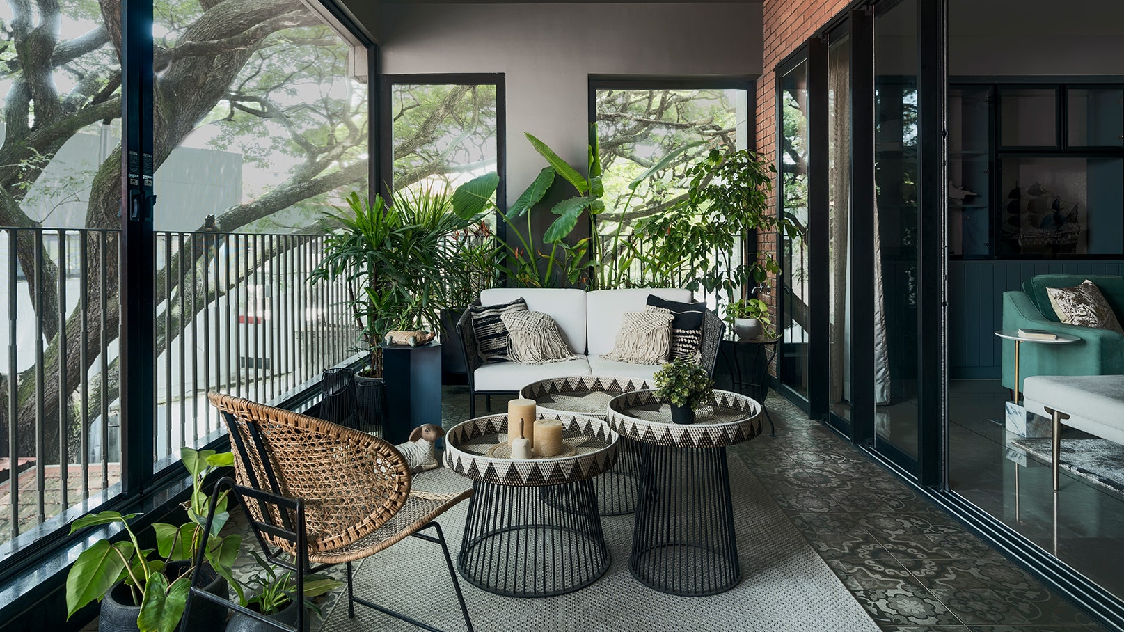 Creating an Elegant Patio Setting on a Budget